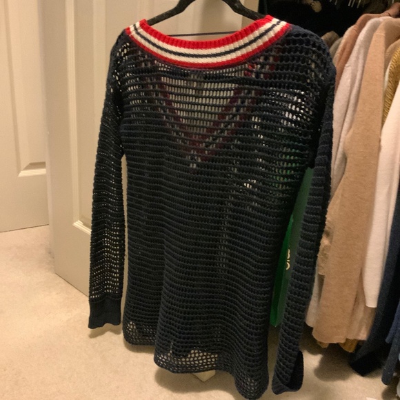We The Free Navy Blue Net Loose Knit V Neck Preppy Long Sleeve Sweater size XS - Picture 2 of 4